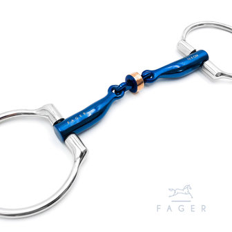 Sally Double jointed Titanium D-snaffle with copper roller (Fager)